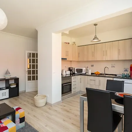 Beguest - Cascais * Parede