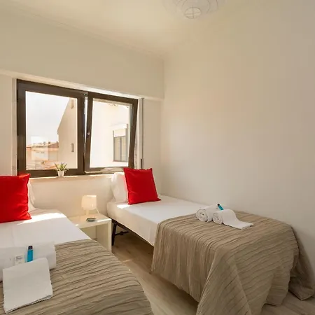 Beguest - Cascais Apartment Parede