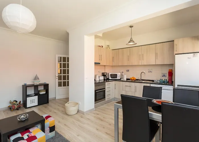 Beguest - Cascais * Parede